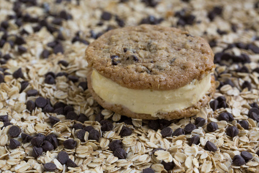 Ruby Jewel Oatmeal Butterscotch Ice Cream Sandwich 5.25 oz (10 count